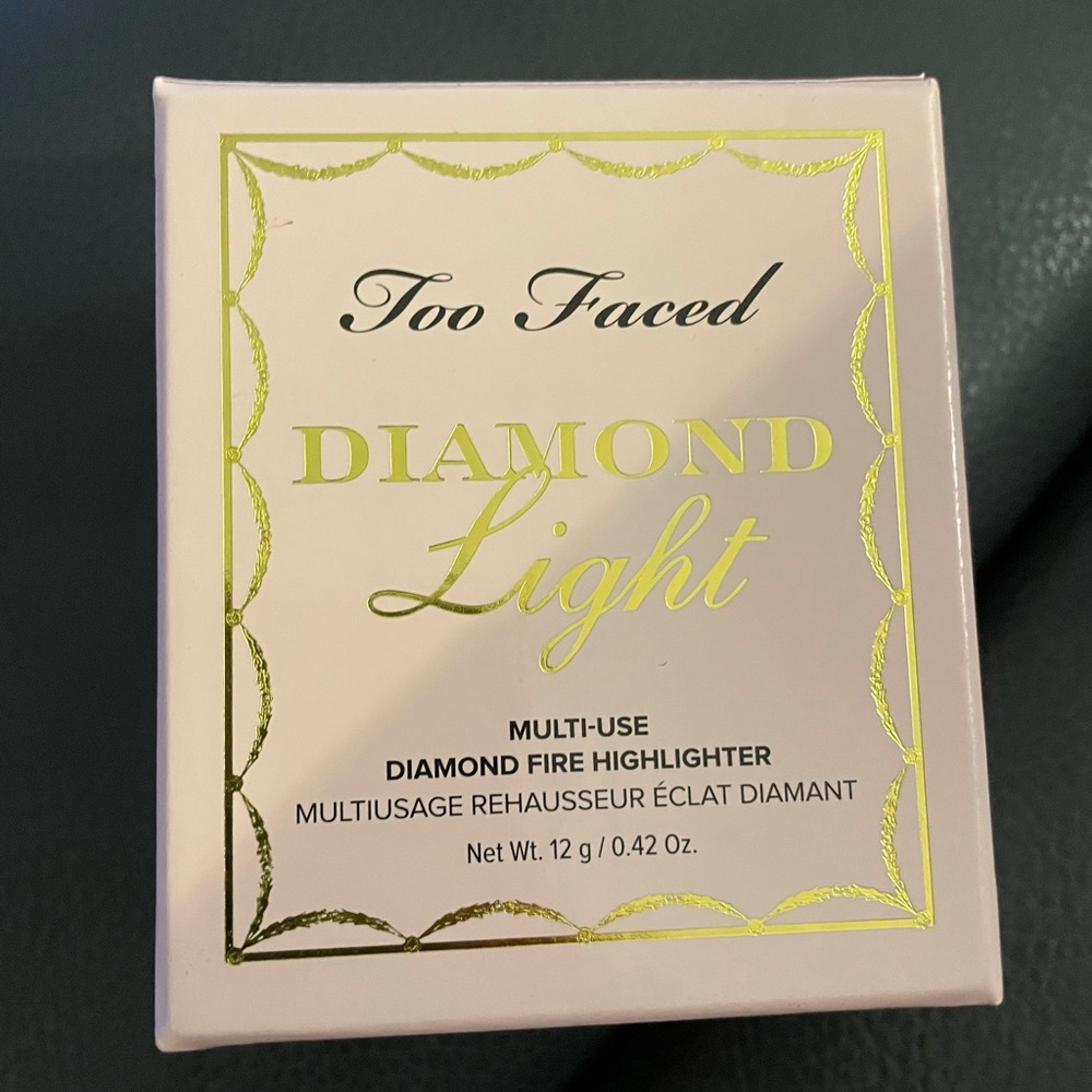 Too Faced diamond light highlighter